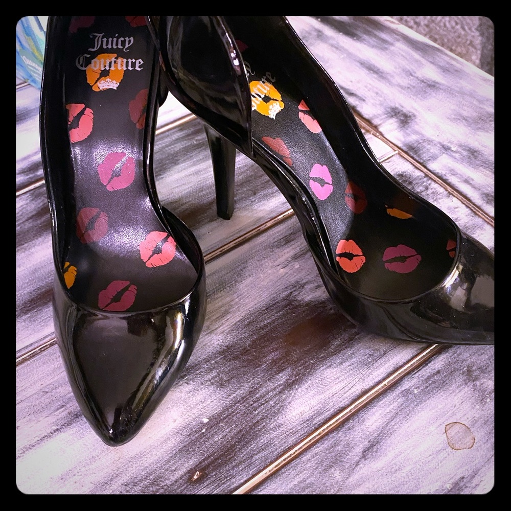 Juicy Couture black patent leather pump size 6.5